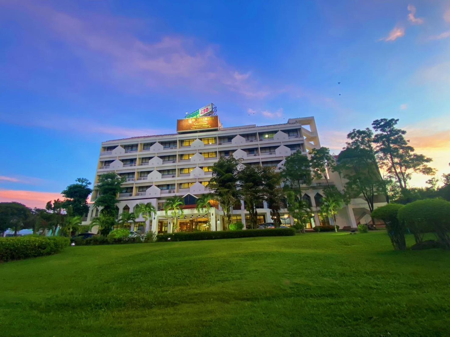 Phuphanplace Hotel Ban Phang Khwang Tai Ngoại thất bức ảnh